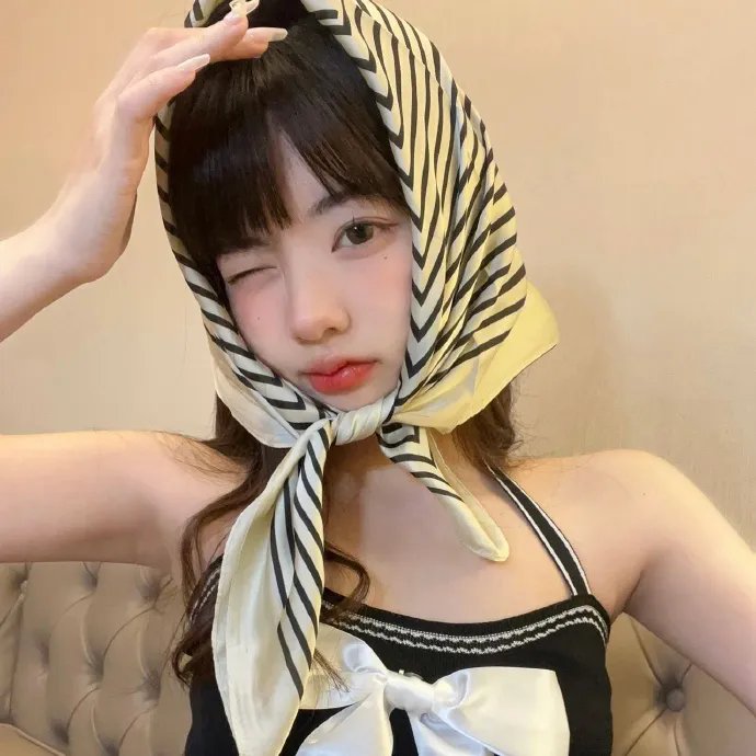 所以......和黑粉结婚了